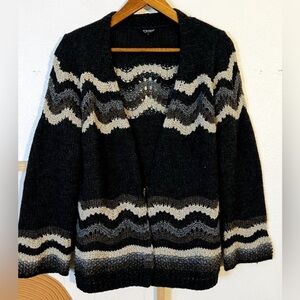 EUC Twins Italian wool blend, open style, knit cardigan sweater